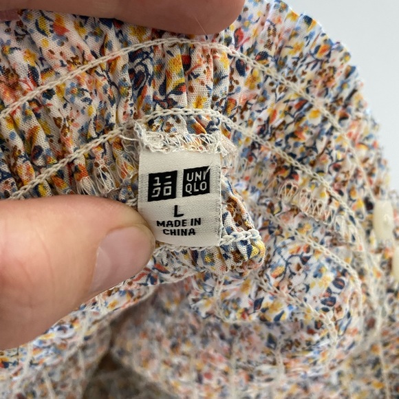 Floral top with detachable straps - Picture 6 of 8